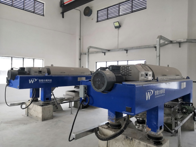 On-site installation of decanter centrifuge