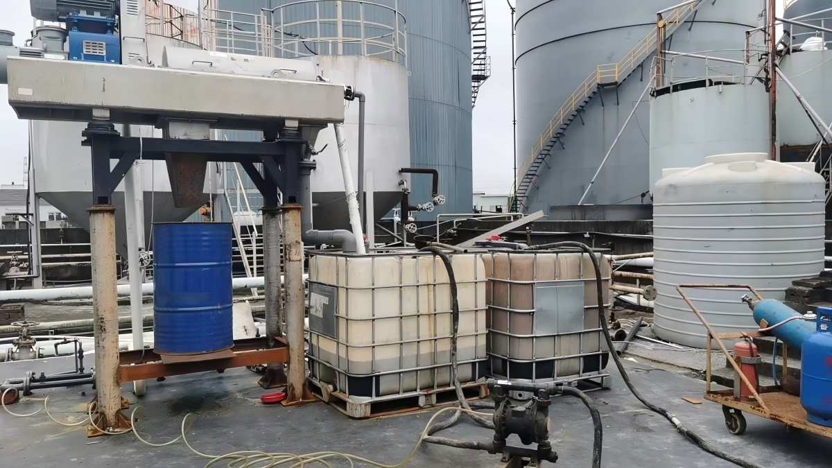 LWS250x1025C decanter photo during project commissioning