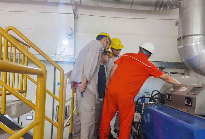 Kitchen waste treatment