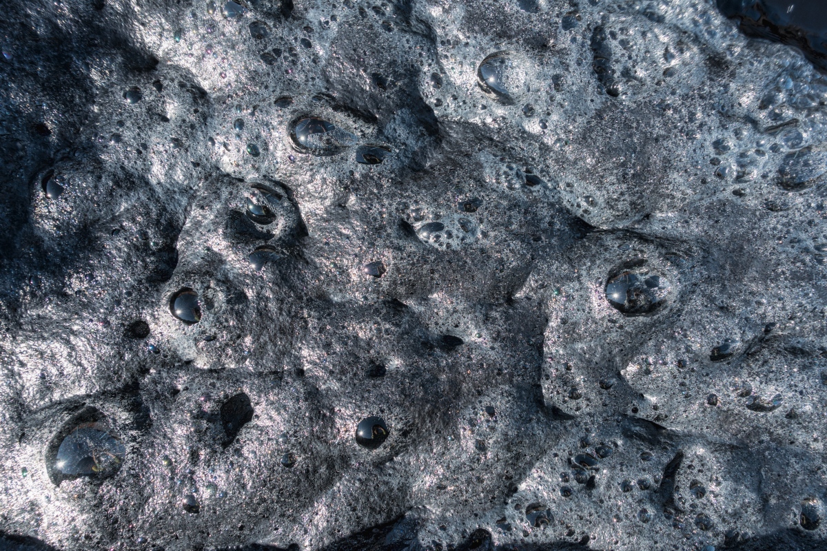 Oil sludge treatment